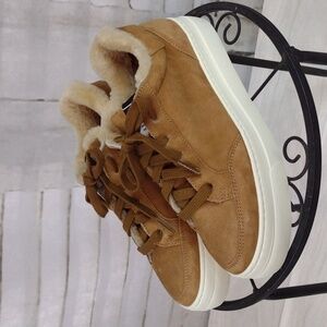 Sam Edelman Reve Tan Fur Lined Sneaker, Size 7